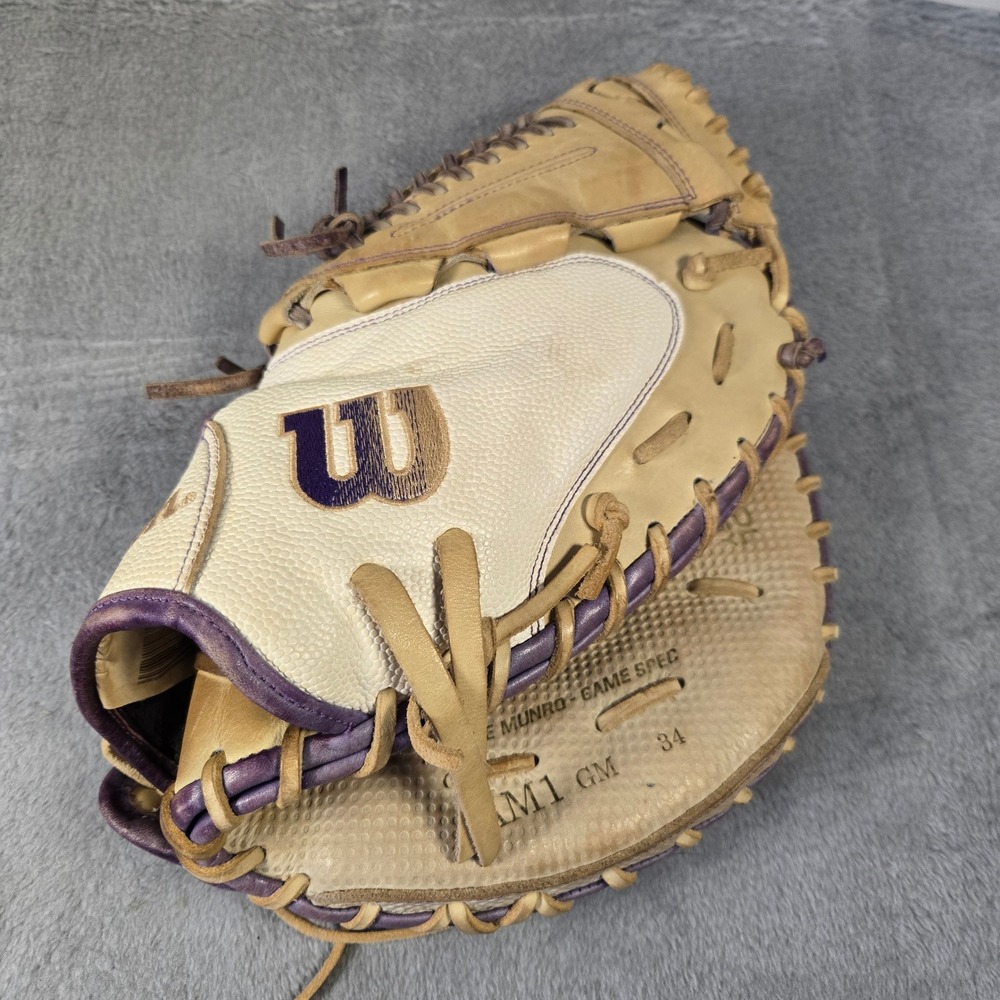 Wilson A2000 AM1 Aubree Munro Game Spec Right Hand Throw Fastpitch Catchers Mitt